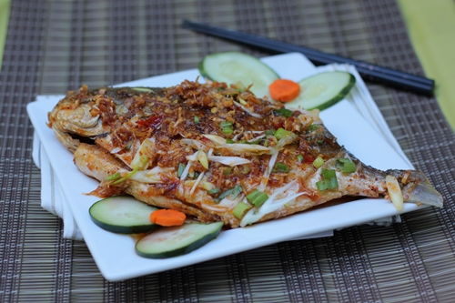 Cá Chim Trắng (1kg) - Hải sản tươi sống Quảng Ninh